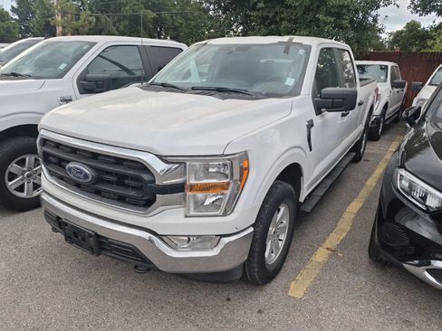 Used 2022 Ford F150 XLT AWD/4WD image 4