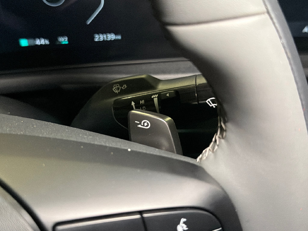Certified 2025 Kia EV6 Light AWD/4WD image 34