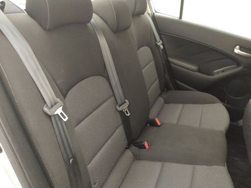 Used 2017 Kia Forte LX FWD image 19