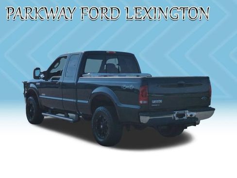 Used 2006 Ford F250 XLT AWD/4WD image 3