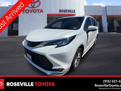 Certified 2022 Toyota Sienna XLE w/ XLE Plus Package