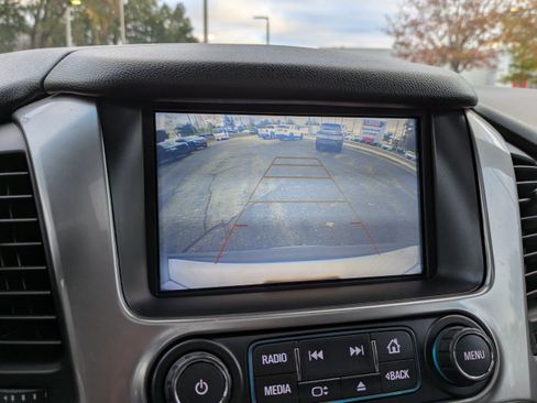 Used 2019 Chevrolet Tahoe LT image 24