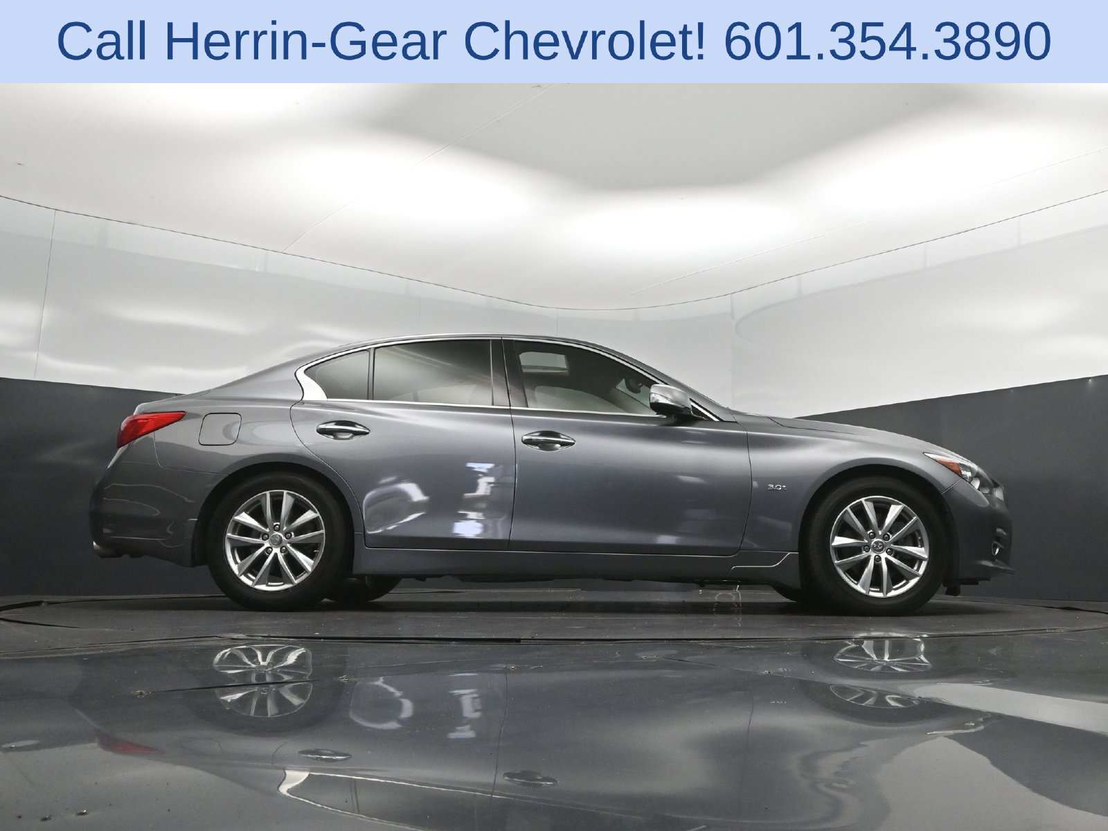 Used 2017 INFINITI Q50 3.0t Premium w/ 3.0T Premium Plus Package RWD image 43
