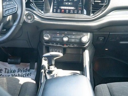 Certified 2022 Dodge Durango GT RWD image 32