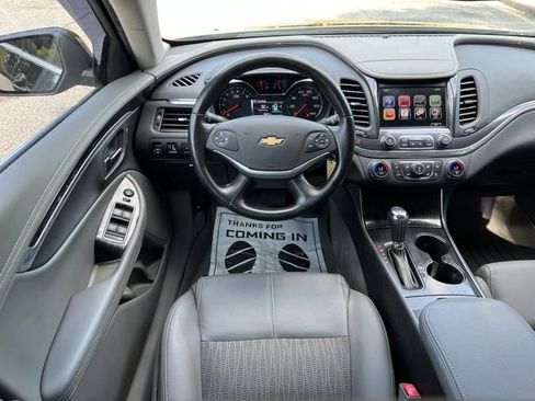 Used 2016 Chevrolet Impala LT w/ Convenience Package FWD image 29