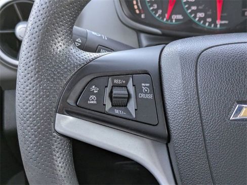 Used 2020 Chevrolet Sonic LT image 28