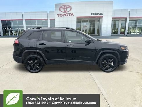 Used 2019 Jeep Cherokee Latitude Plus image 6