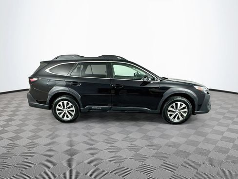 Used 2024 Subaru Outback Premium AWD/4WD image 11