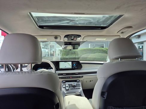 Used 2025 Hyundai Palisade Calligraphy image 16