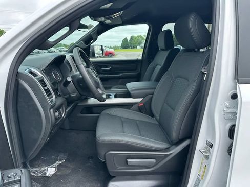 New 2026 RAM 1500 Express AWD/4WD image 9