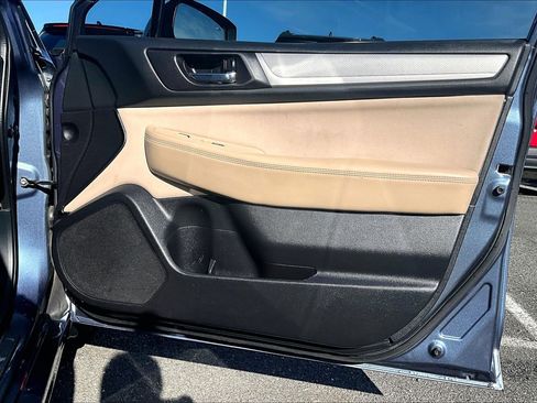 Used 2017 Subaru Legacy 2.5i Premium w/ Moonroof Package image 23