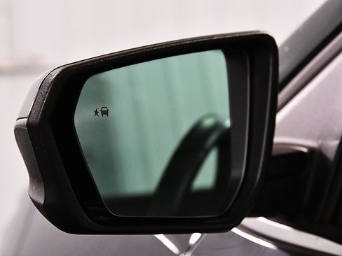 Used 2020 Chevrolet Equinox LT image 13