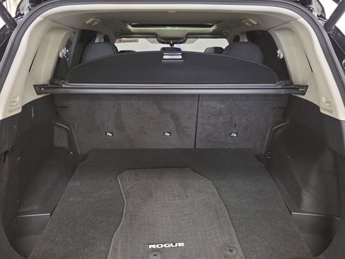 Used 2023 Nissan Rogue SV w/ SV Premium B Package FWD image 15