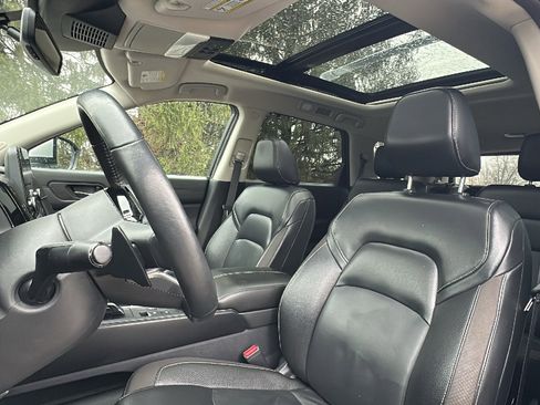 Certified 2023 Nissan Pathfinder SL w/ SL Premium Package image 13