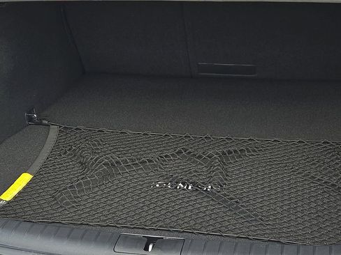 Used 2022 Genesis G70 3.3T w/ Sport Prestige Package image 9