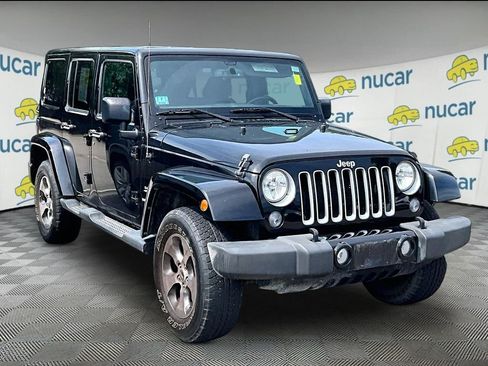 Used 2016 Jeep Wrangler Unlimited Sahara w/ Connectivity Group AWD/4WD image 1
