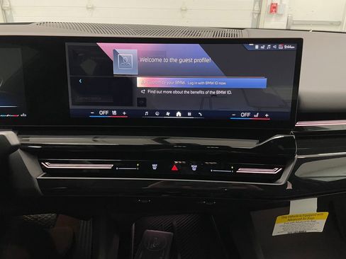 Used 2025 BMW 530i xDrive image 22