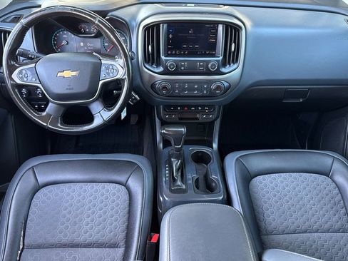 Used 2020 Chevrolet Colorado Z71 w/ Z71 Midnight Edition image 12