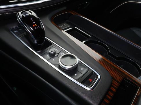 Certified 2023 Cadillac Escalade ESV Luxury RWD image 29