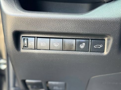 Used 2022 Toyota RAV4 XLE w/ Convenience Package AWD/4WD image 21
