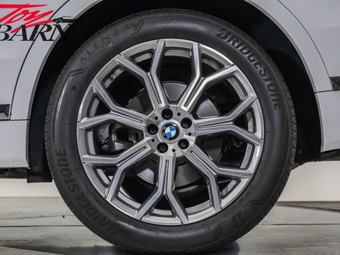 Used 2022 BMW X7 xDrive40i w/ Premium Package image 18