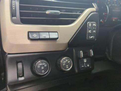 Used 2016 GMC Yukon Denali w/ Open Road Package AWD/4WD image 32