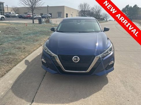 Used 2022 Nissan Altima 2.5 SR image 8