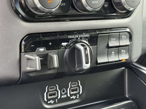 Used 2021 RAM 1500 Laramie w/ Sport Appearance Package AWD/4WD image 20