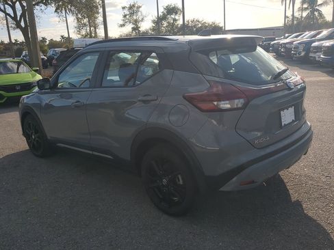 Used 2021 Nissan Kicks SR image 7