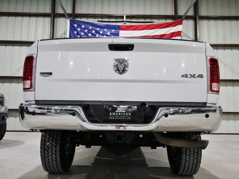 Used 2015 RAM 2500 Laramie w/ Convenience Group AWD/4WD image 9