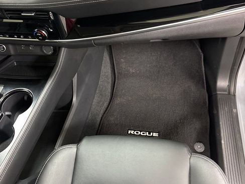 Used 2023 Nissan Rogue SL AWD/4WD image 30