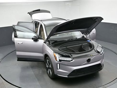 New 2026 Volvo EX90 Plus image 41