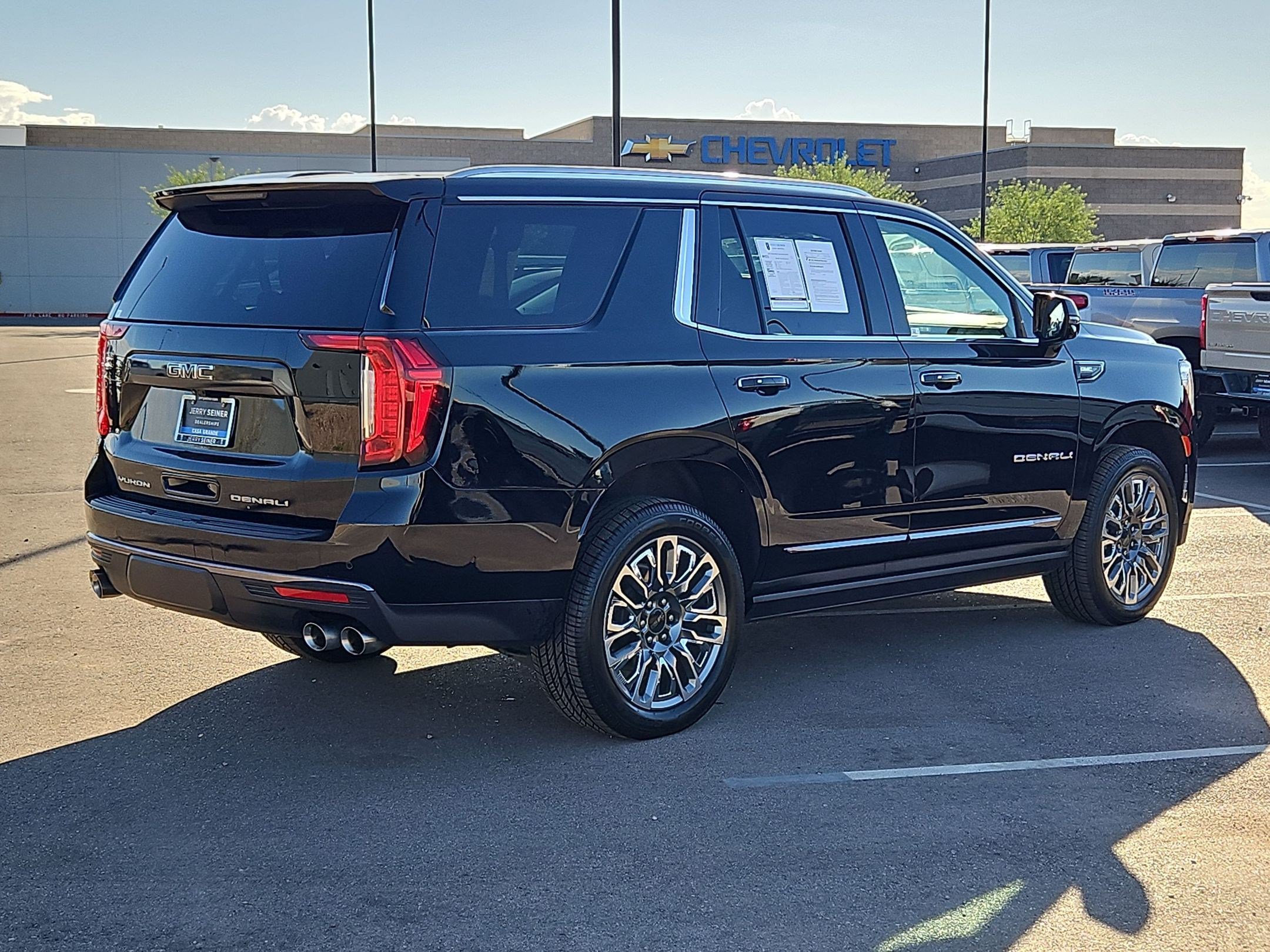 Certified 2023 GMC Yukon Denali Ultimate AWD/4WD image 6