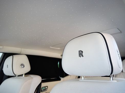 Certified 2022 Rolls-Royce Phantom Extended Wheelbase w/ The Phantom Package RWD image 10