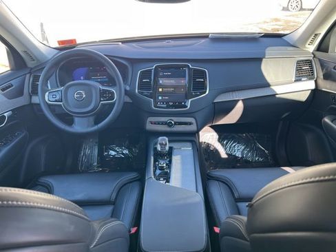 Certified 2024 Volvo XC90 B6 Ultimate image 21