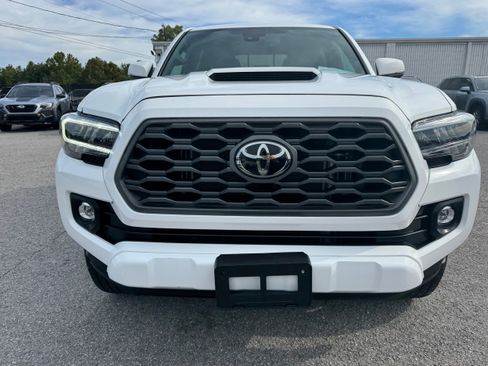 Used 2023 Toyota Tacoma TRD Sport w/ Black Out Package (TMS) AWD/4WD image 3