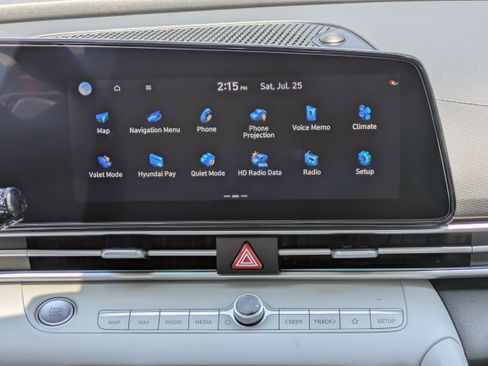 New 2026 Hyundai Elantra Limited FWD image 15