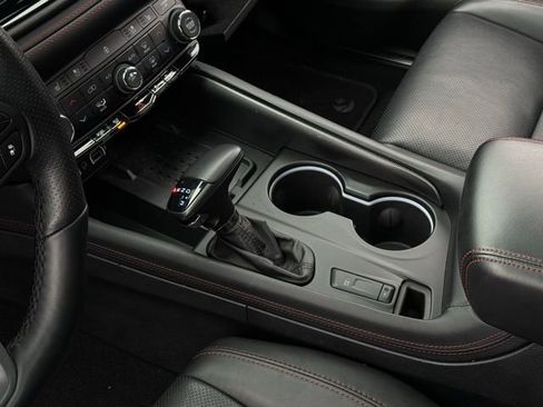 Used 2025 Dodge Durango R/T image 33