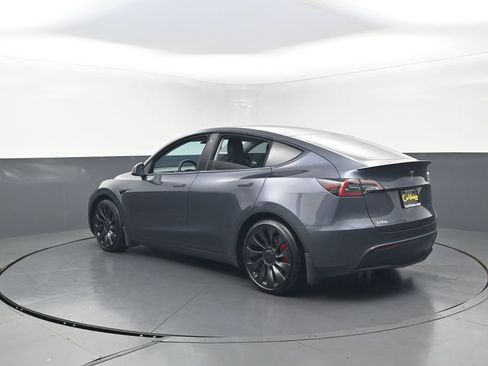 Used 2023 Tesla Model Y Performance AWD/4WD image 4