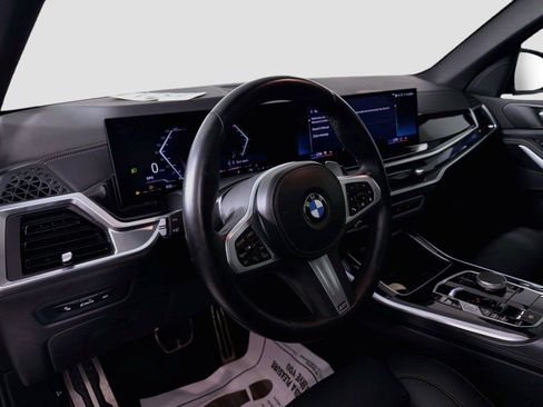 Used 2024 BMW X5 sDrive40i w/ M Sport Package RWD image 9