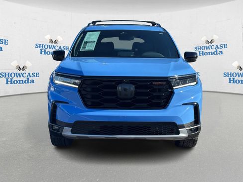 Used 2025 Honda Pilot TrailSport image 6