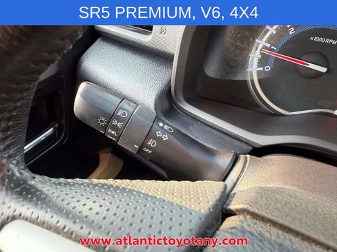 Used 2019 Toyota 4Runner SR5 Premium AWD/4WD image 31