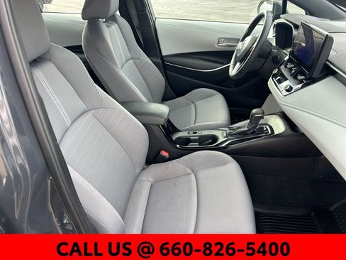 Certified 2025 Toyota Corolla SE w/ Convenience Package image 7