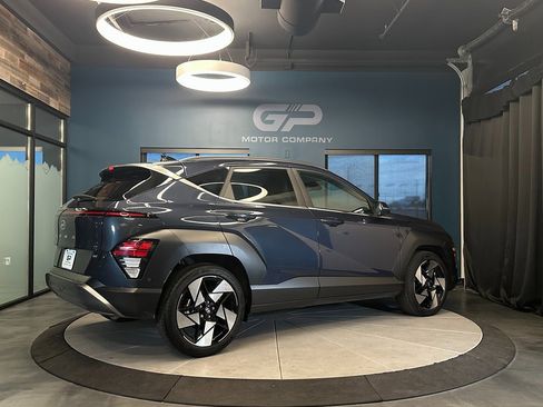 Used 2024 Hyundai Kona Limited image 3