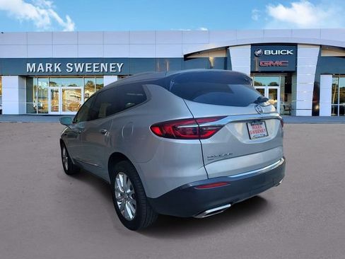 Used 2020 Buick Enclave Premium w/ Sun and Sites Package AWD/4WD image 32