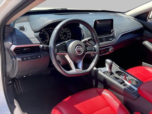 Used 2019 Nissan Altima 2.5 SV FWD image 17