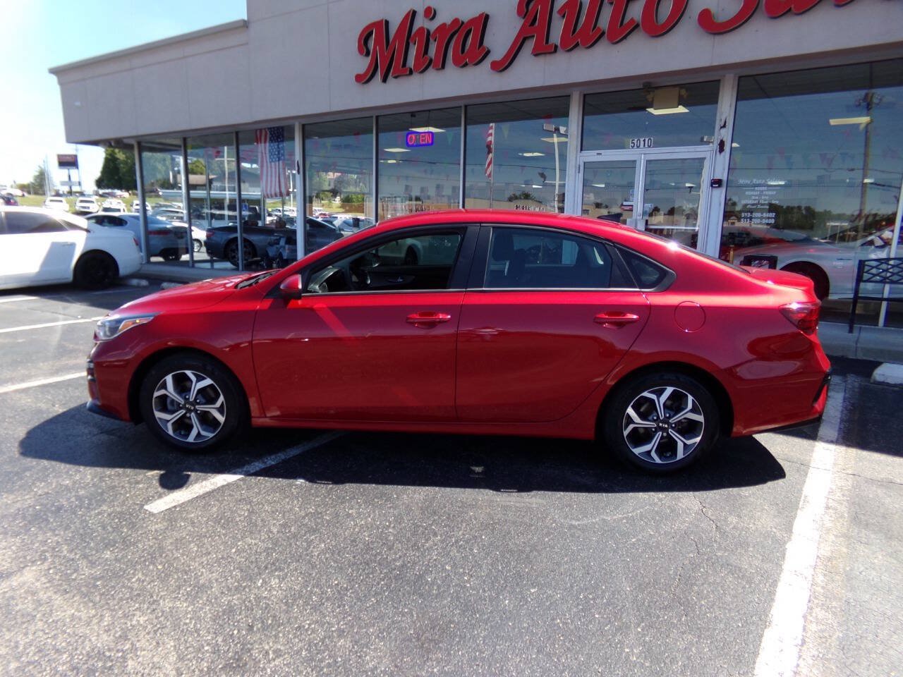 Used 2021 Kia Forte LXS FWD image 2