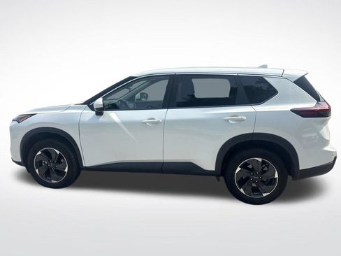 Used 2025 Nissan Rogue SV FWD image 13