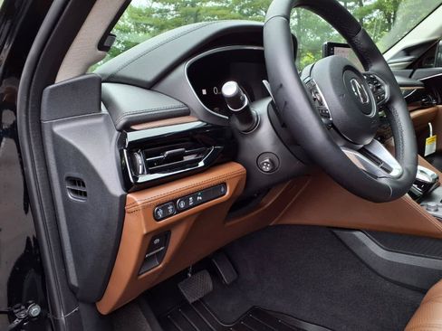 Certified 2026 Acura MDX SH-AWD w/ Advance Package image 11