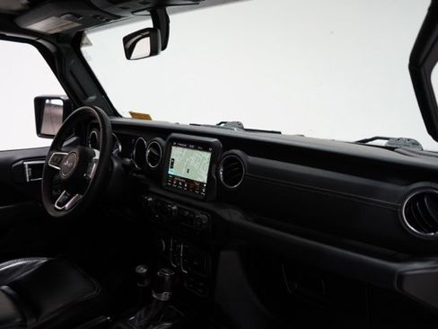 Used 2023 Jeep Wrangler Unlimited Sahara image 14